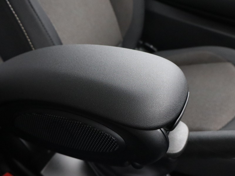 2023 (72) MINI HATCHBACK 1.5 Cooper Classic 3dr Auto 4861937