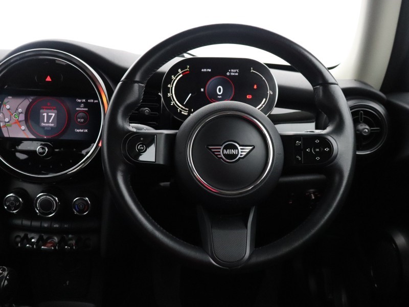 2021 (21) MINI HATCHBACK 1.5 Cooper Classic 3dr 4886300
