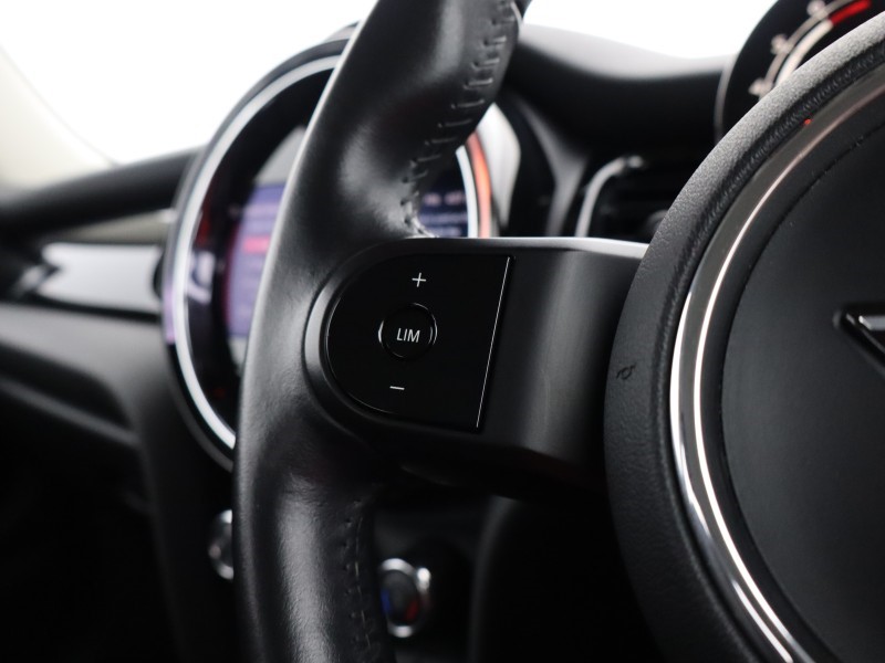 2021 (21) MINI HATCHBACK 1.5 Cooper Classic 3dr 4886318