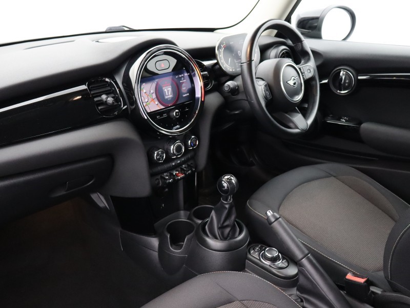 2021 (21) MINI HATCHBACK 1.5 Cooper Classic 3dr 4886296