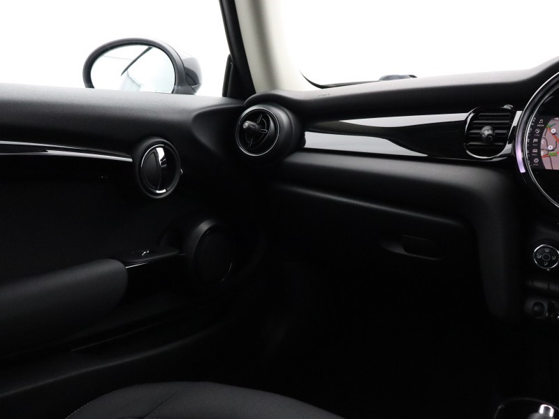 2021 (21) MINI HATCHBACK 1.5 Cooper Classic 3dr 4886303