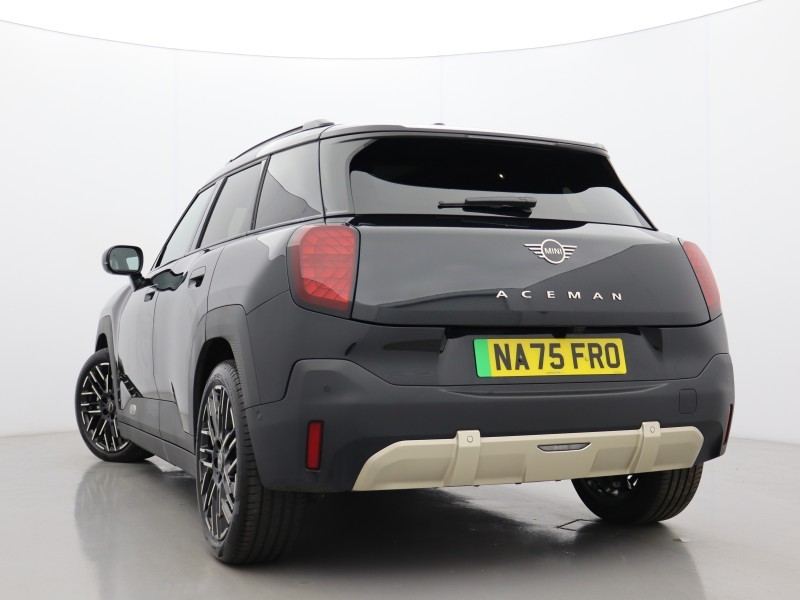 2025 (75) MINI ACEMAN 135kW E Exclusive 43kWh 5dr Auto 5521140