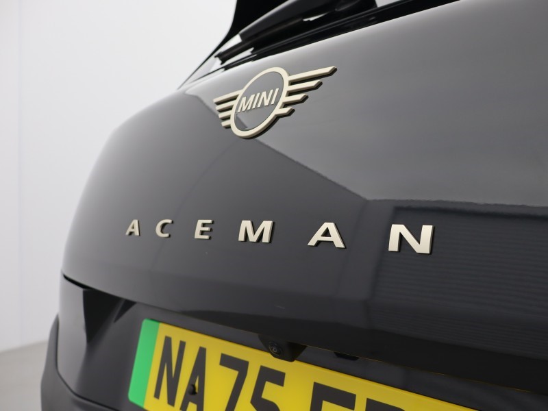 2025 (75) MINI ACEMAN 135kW E Exclusive 43kWh 5dr Auto 5521092