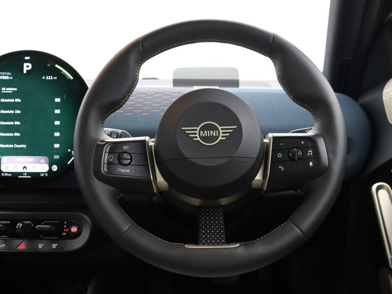 2025 (75) MINI ACEMAN 135kW E Exclusive 43kWh 5dr Auto 5521111