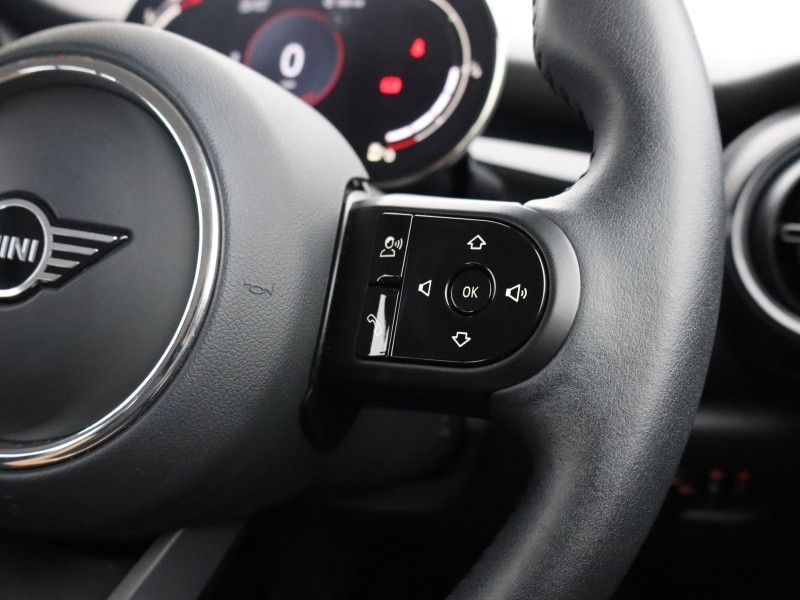 2023 (23) MINI HATCHBACK 1.5 Cooper Classic 3dr Auto 4895546