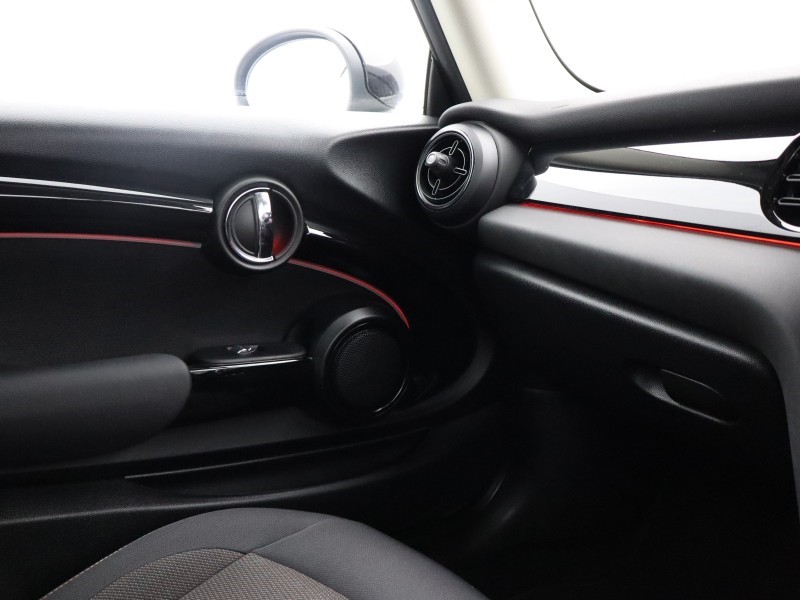 2023 (23) MINI HATCHBACK 1.5 Cooper Classic 3dr Auto 4895534