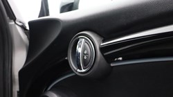 2023 (23) MINI HATCHBACK 1.5 Cooper Classic 3dr Auto 4895512