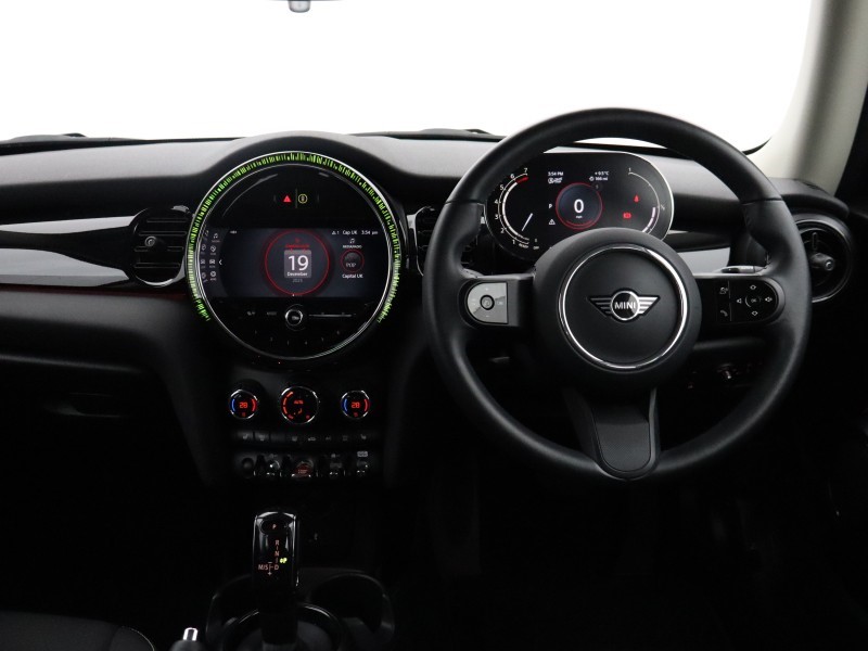 2023 (23) MINI HATCHBACK 1.5 Cooper Classic 3dr Auto 4895559