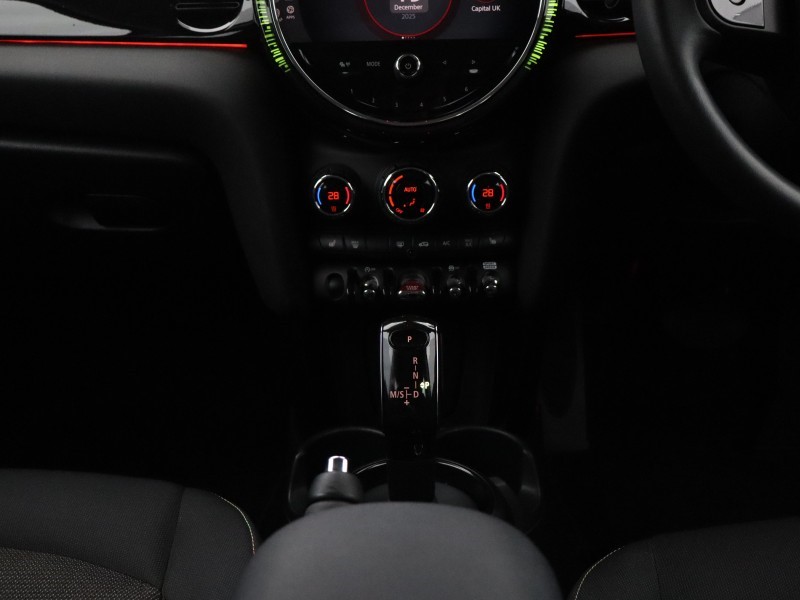 2023 (23) MINI HATCHBACK 1.5 Cooper Classic 3dr Auto 4895563