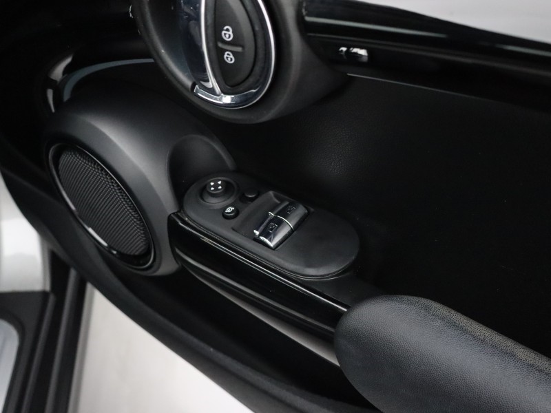 2023 (23) MINI HATCHBACK 1.5 Cooper Classic 3dr Auto 4895513