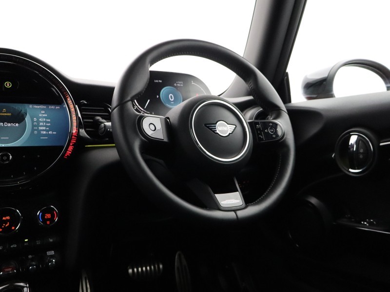 2023 (23) MINI HATCHBACK 1.5 Cooper Sport 3dr Auto 4950779