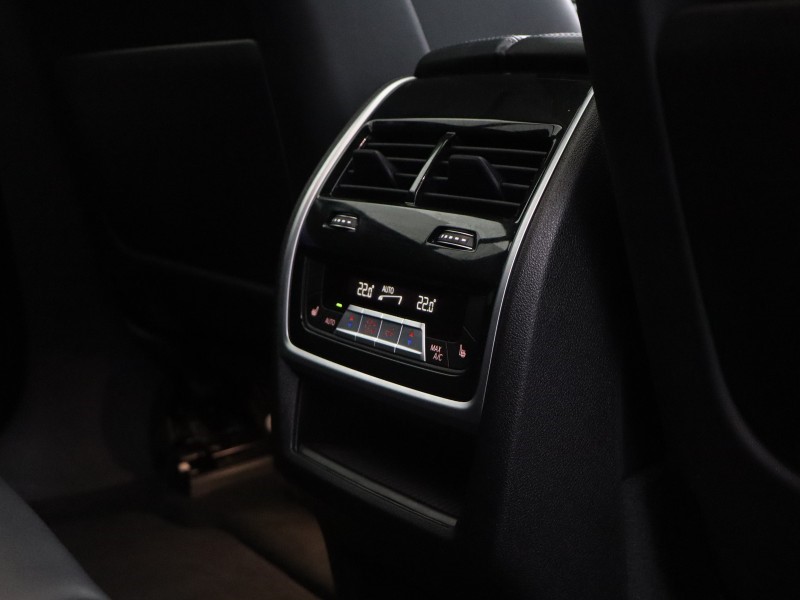 2021 (71) BMW X6 M xDrive Competition 5dr Step Auto 4930494