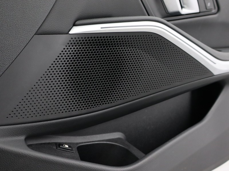 2024 (73) BMW 3 SERIES 330e M Sport 4dr Step Auto 4957446