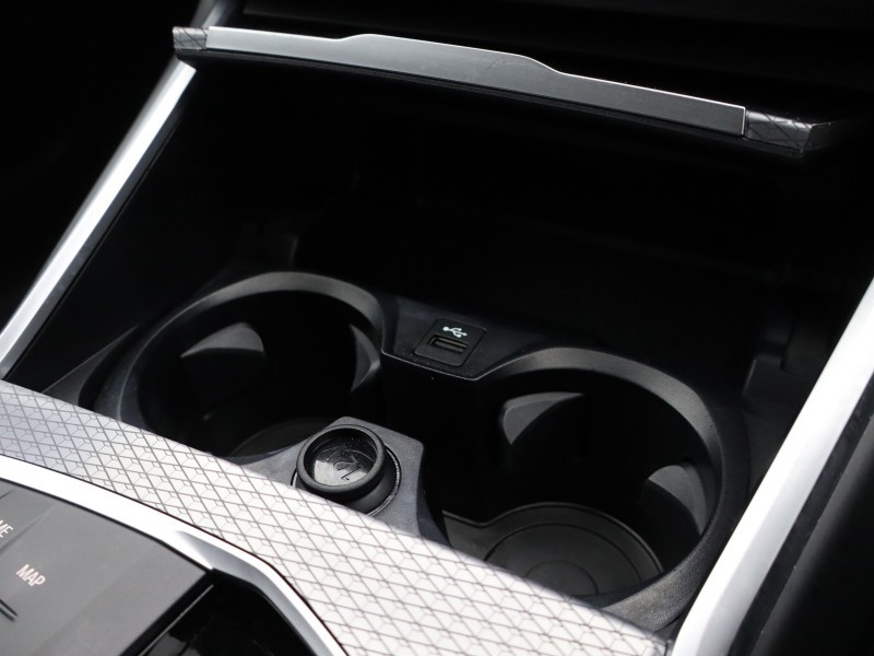 2024 (73) BMW 3 SERIES 330e M Sport 4dr Step Auto 4957423