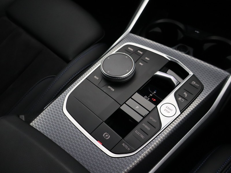 2024 (73) BMW 3 SERIES 330e M Sport 4dr Step Auto 4957422