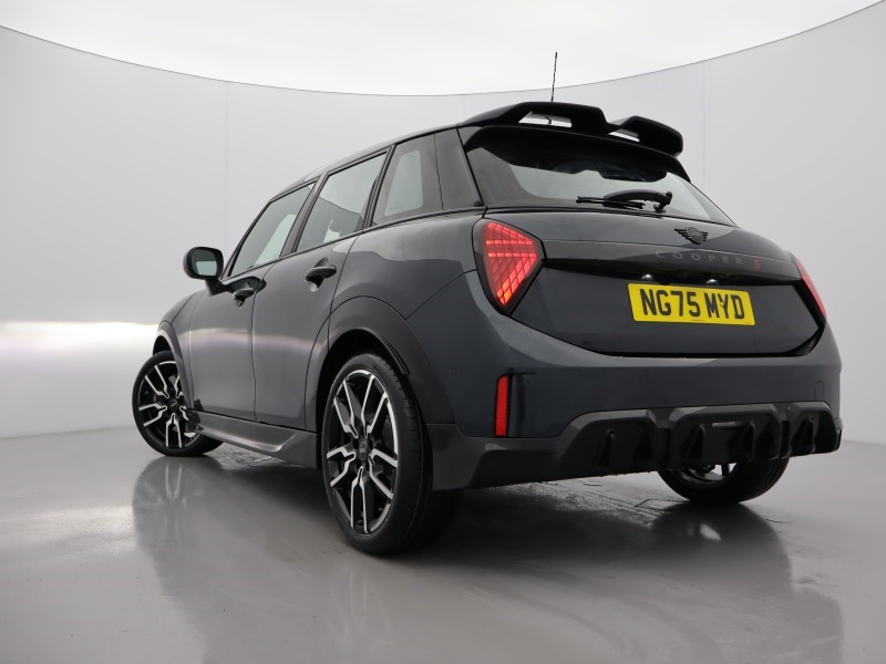 2025 (75) MINI COOPER 2.0 S Sport 5dr Auto 5356843