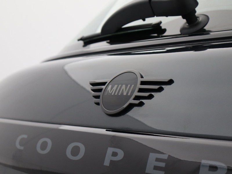 2025 (75) MINI COOPER 2.0 S Sport 5dr Auto 5356814