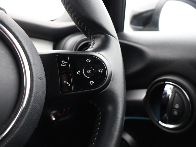 2022 (71) MINI HATCHBACK 1.5 Cooper Exclusive 5dr 4954225