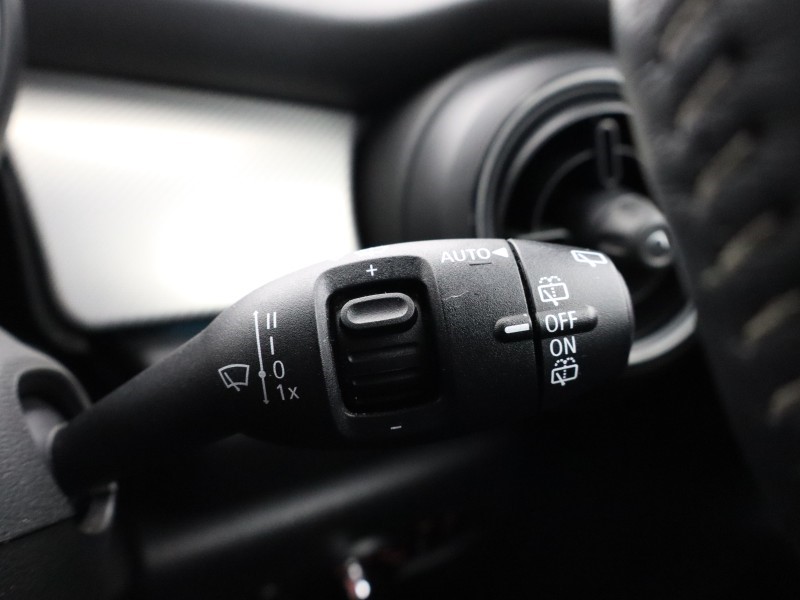 2022 (71) MINI HATCHBACK 1.5 Cooper Exclusive 5dr 4954226