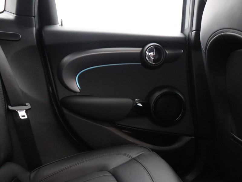 2022 (71) MINI HATCHBACK 1.5 Cooper Exclusive 5dr 4954200