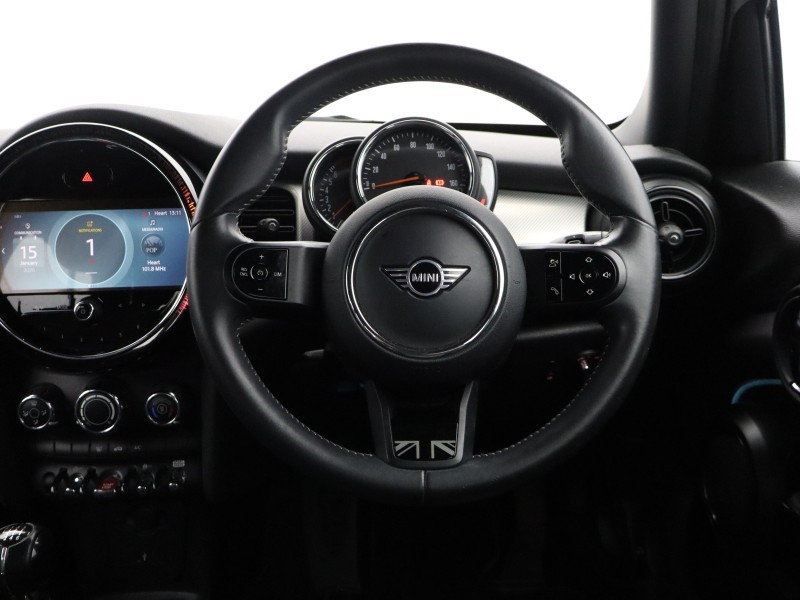 2022 (71) MINI HATCHBACK 1.5 Cooper Exclusive 5dr 4954212