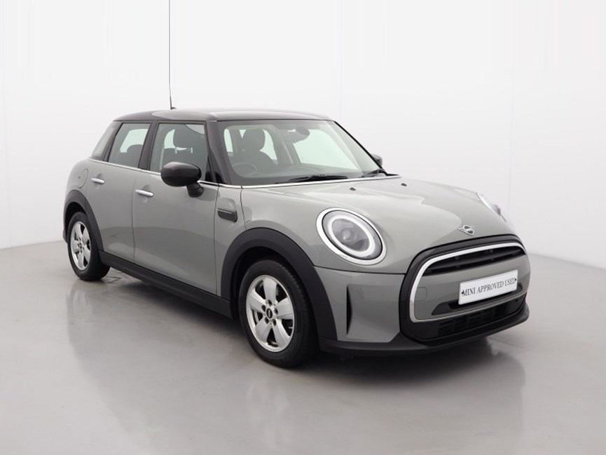 2022 (72) MINI HATCHBACK 1.5 Cooper Classic 3dr