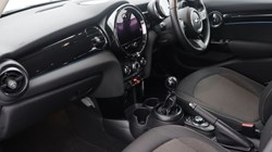 2022 (72) MINI HATCHBACK 1.5 Cooper Classic 3dr 4909650