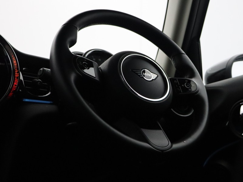 2022 (72) MINI HATCHBACK 1.5 Cooper Classic 3dr 4909656