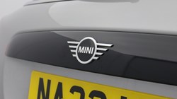 2023 (23) MINI HATCHBACK 1.5 Cooper Classic Premium 5dr Auto 4925091