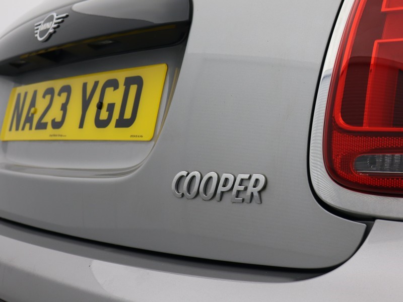 2023 (23) MINI HATCHBACK 1.5 Cooper Classic Premium 5dr Auto 4925090