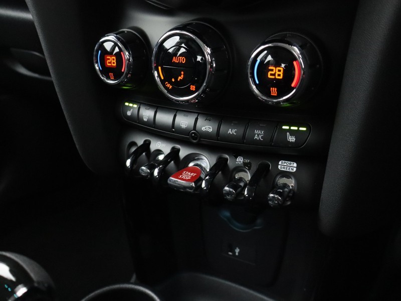 2023 (23) MINI HATCHBACK 1.5 Cooper Classic Premium 5dr Auto 4925114