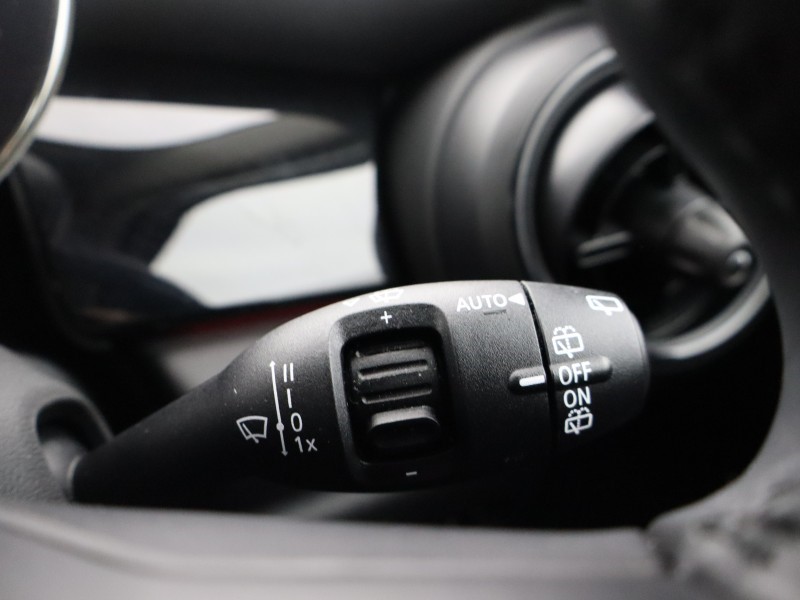 2023 (23) MINI HATCHBACK 1.5 Cooper Classic Premium 5dr Auto 4925132