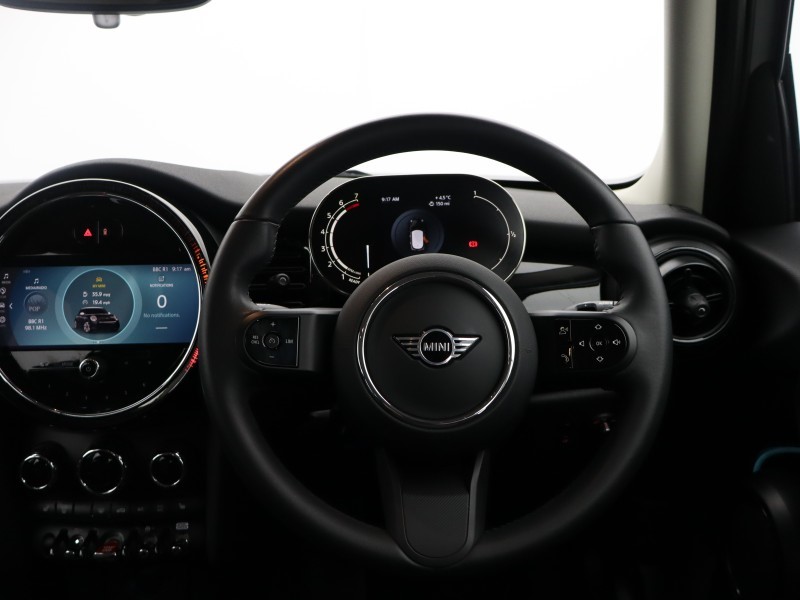 2023 (23) MINI HATCHBACK 1.5 Cooper Classic Premium 5dr Auto 4925107