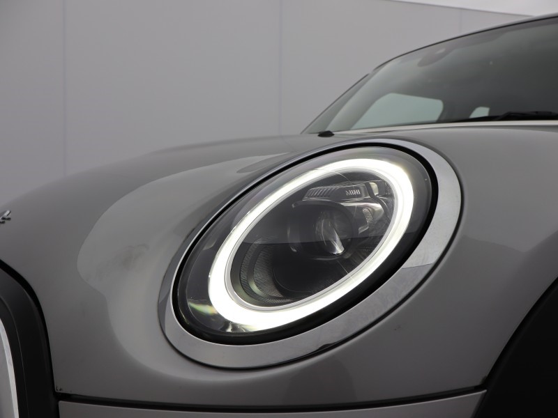 2023 (23) MINI HATCHBACK 1.5 Cooper Classic Premium 5dr Auto 4925137