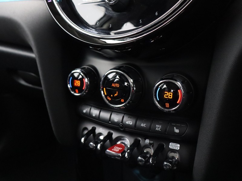 2023 (23) MINI HATCHBACK 1.5 Cooper Classic Premium 5dr Auto 4925113