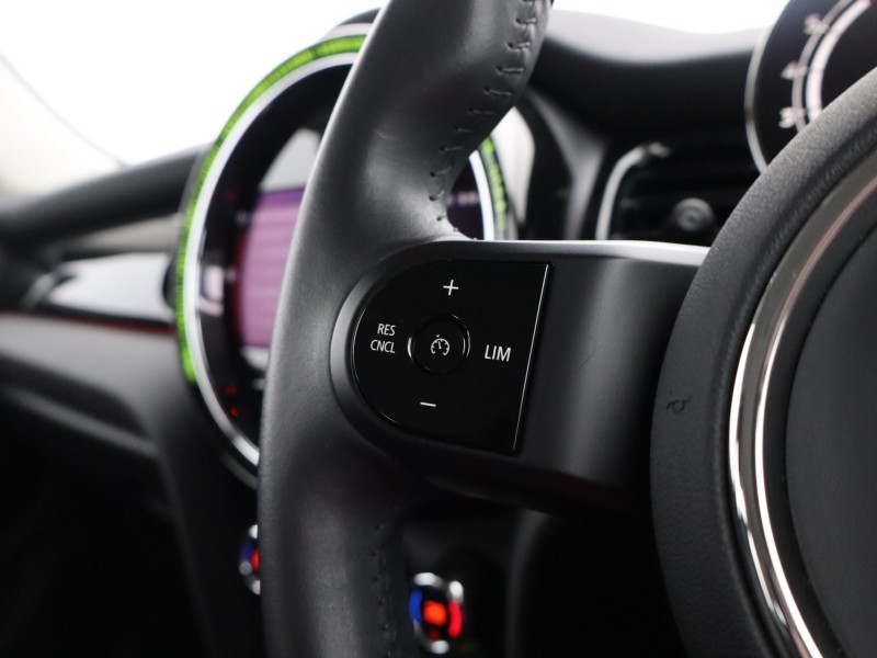 2023 (23) MINI HATCHBACK 1.5 Cooper Classic Premium 5dr Auto 4925130