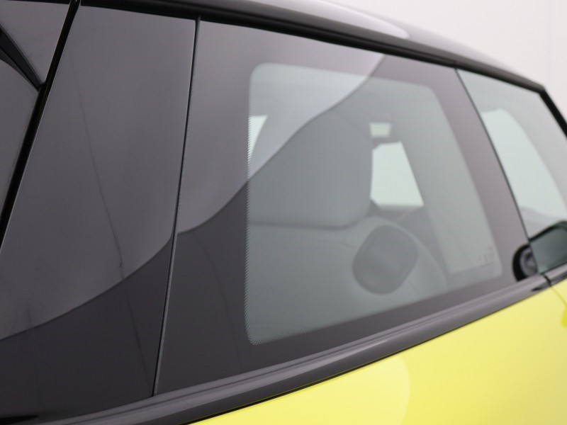 2024 (74) MINI COOPER 1.5 C Classic 3dr Auto 4940752