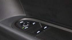 2024 (74) MINI COOPER 1.5 C Classic 3dr Auto 4940771