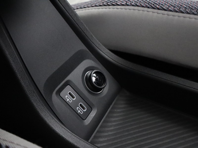 2024 (74) MINI COOPER 1.5 C Classic 3dr Auto 4940804