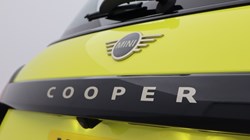 2024 (74) MINI COOPER 1.5 C Classic 3dr Auto 4940753