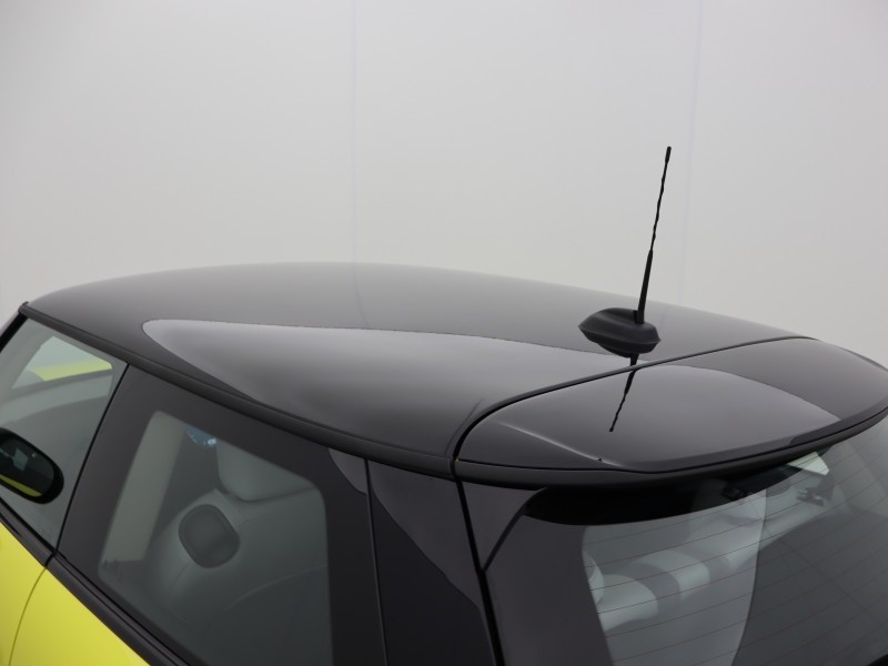 2024 (74) MINI COOPER 1.5 C Classic 3dr Auto 4940774