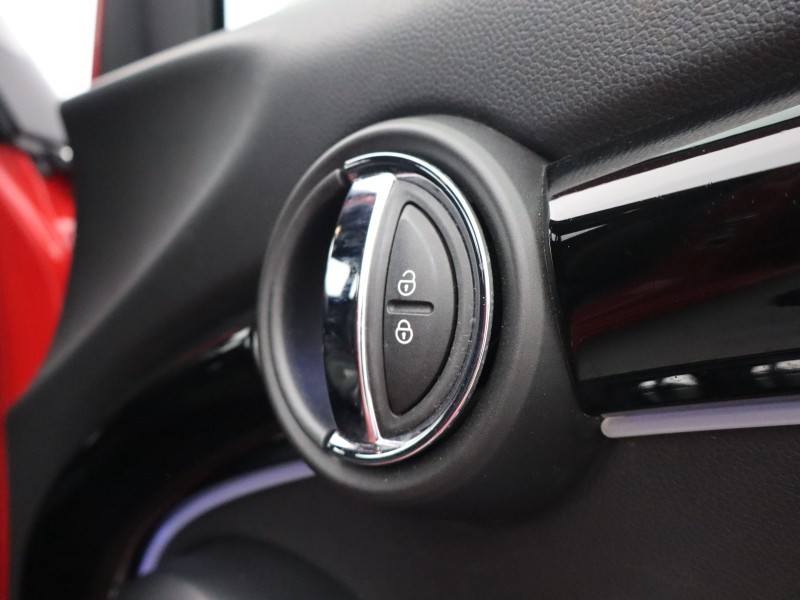 2021 (71) MINI HATCHBACK 1.5 Cooper Sport 5dr 4941693