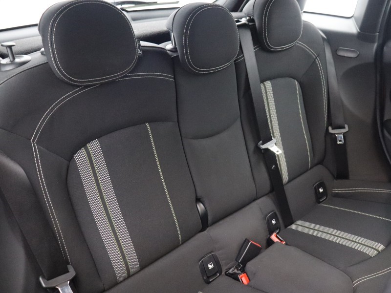 2021 (71) MINI HATCHBACK 1.5 Cooper Sport 5dr 4941689