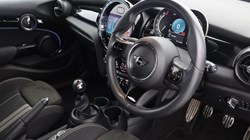 2021 (71) MINI HATCHBACK 1.5 Cooper Sport 5dr 4941692