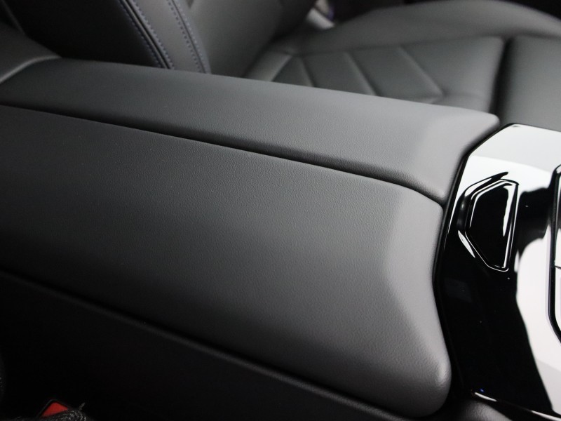 2025 (75) BMW 5 SERIES 520i M Sport Pro 4dr Auto 5215837