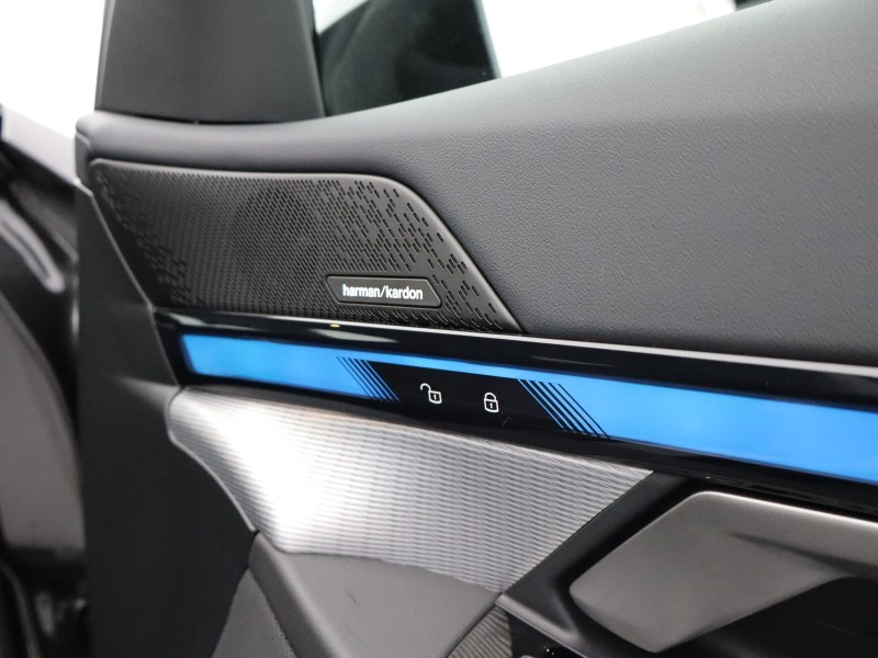 2025 (75) BMW 5 SERIES 520i M Sport Pro 4dr Auto 5215820