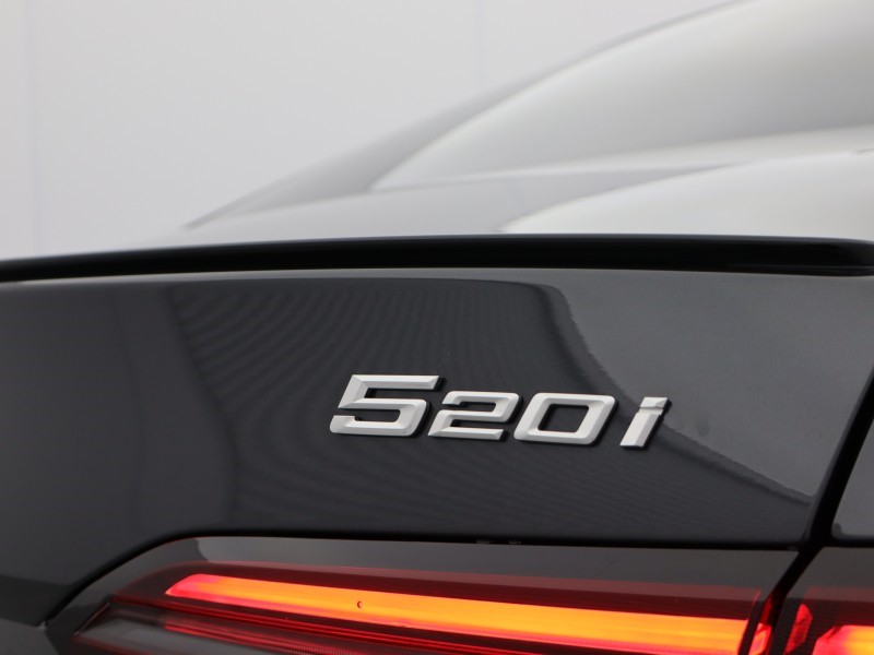2025 (75) BMW 5 SERIES 520i M Sport Pro 4dr Auto 5215793