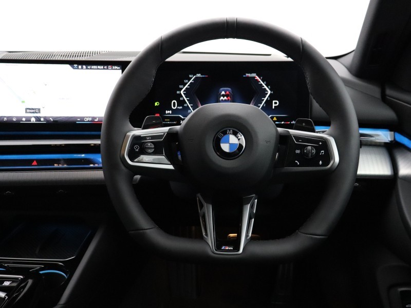 2025 (75) BMW 5 SERIES 520i M Sport Pro 4dr Auto 5215815