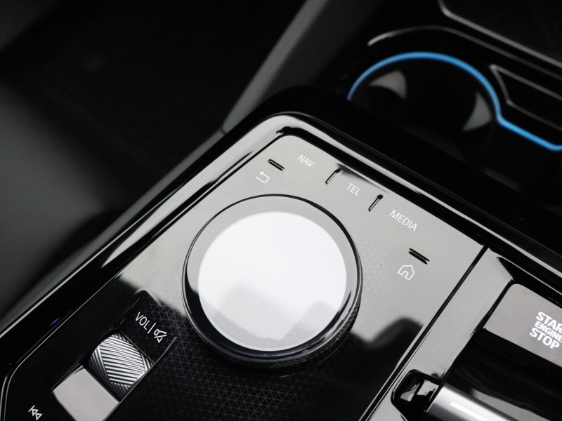 2025 (75) BMW 5 SERIES 520i M Sport Pro 4dr Auto 5215825