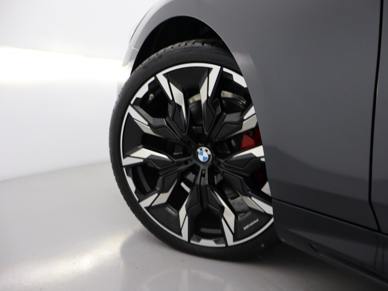 2025 (75) BMW 5 SERIES 520i M Sport Pro 4dr Auto 5215806